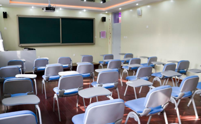 image.png 教室是學生學習的地方,所以它的亮度尤為重要 image.png 教室是學生學習的地方,所以它的亮度尤為重要